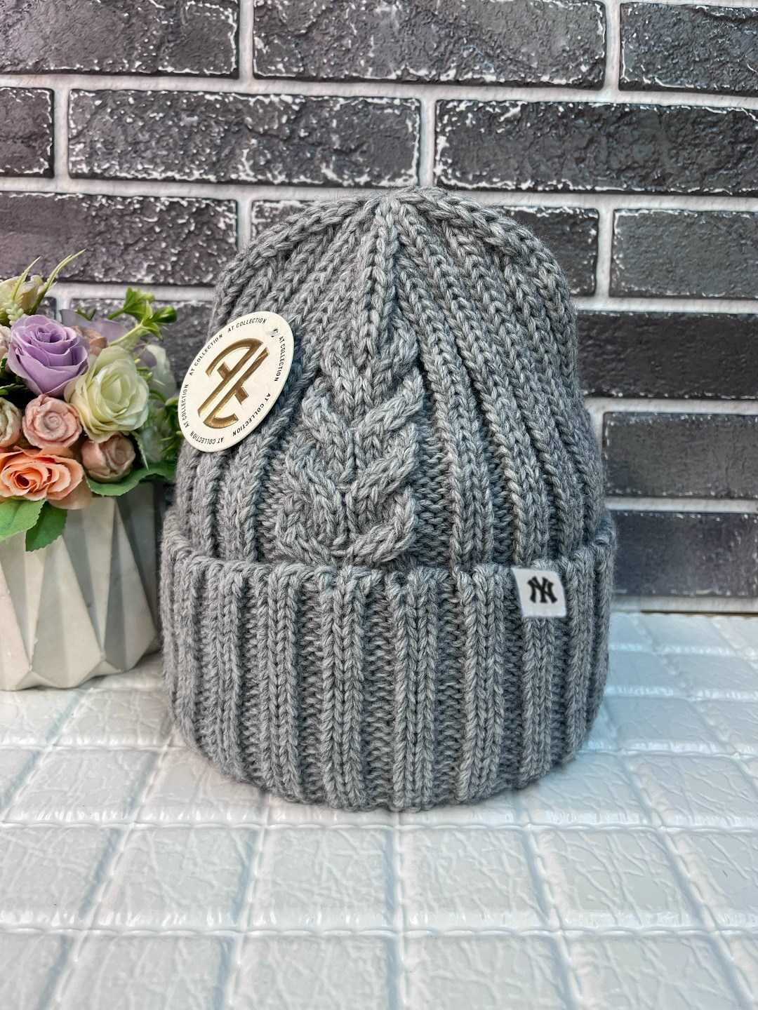 шапка женская на флисе,шапка женская,вязаная женская шапка,шапка двойная,шапка шапка