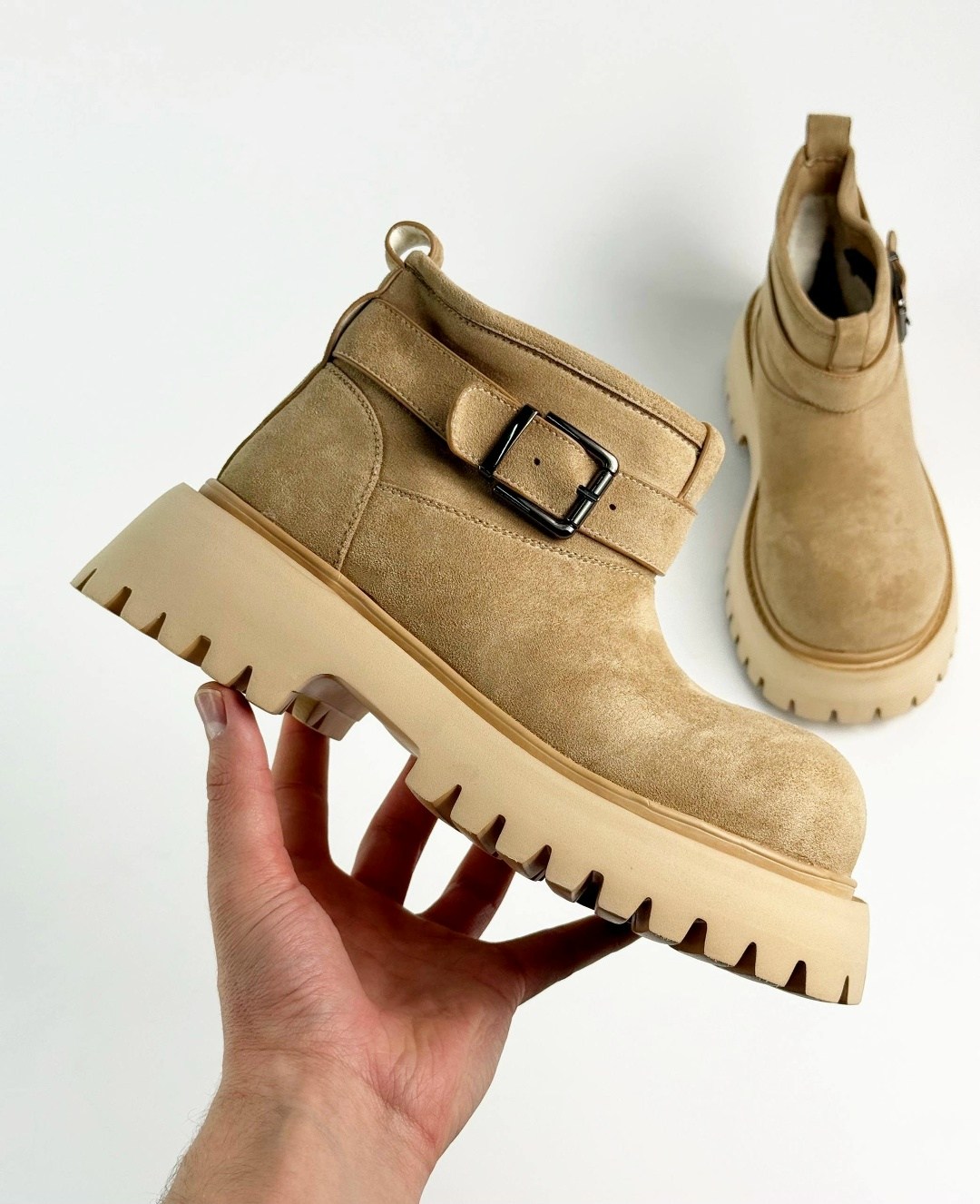 ,женские ботинки, женская,зимняя ,ботинки модные