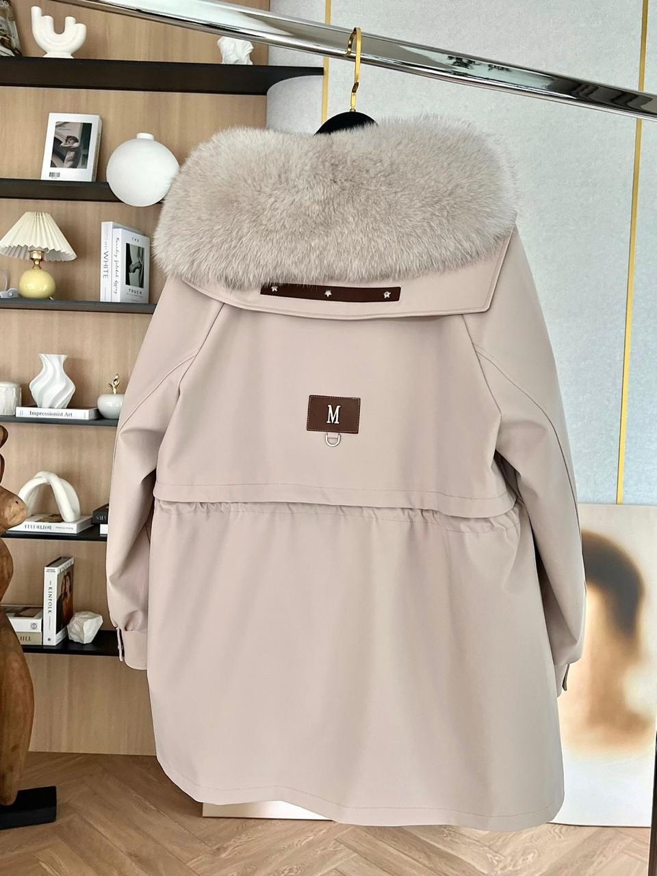 куртка с мехом,куртка женская,стильная куртка,зимняя одежда,парка с мехом