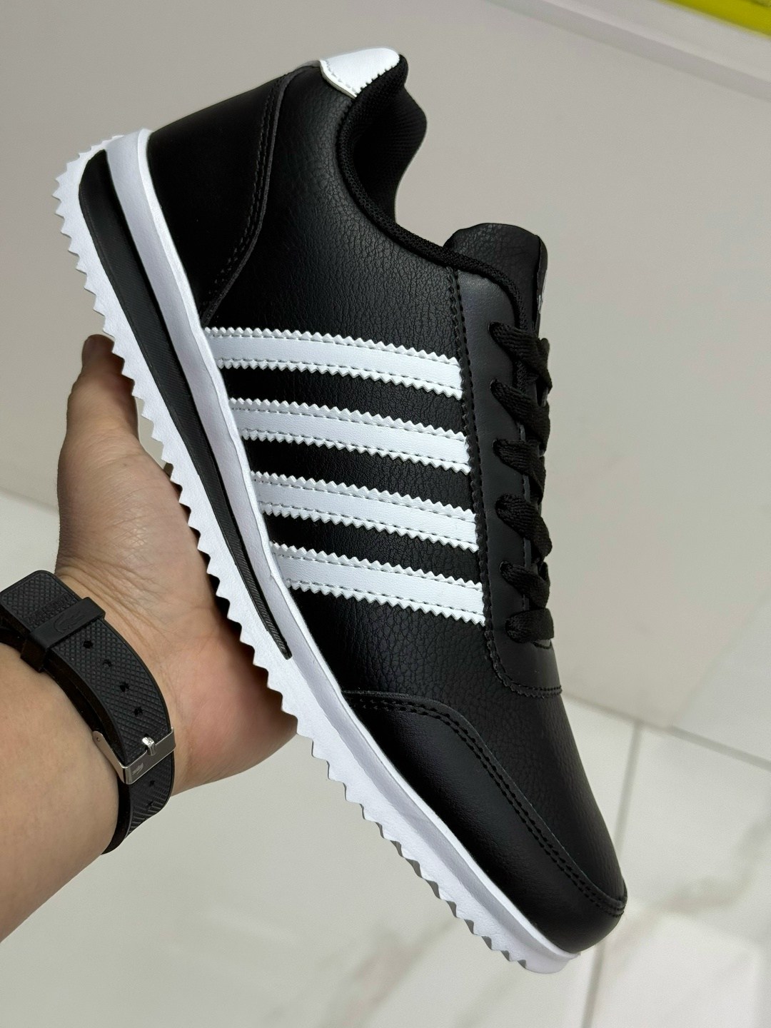 кроссовки адидас порше мужские кожаные,кроссовки мужские adidas,adidas мужские кроссовки кожаные 41-46,кроссовки adidas,кроссовки хавен адидас черные