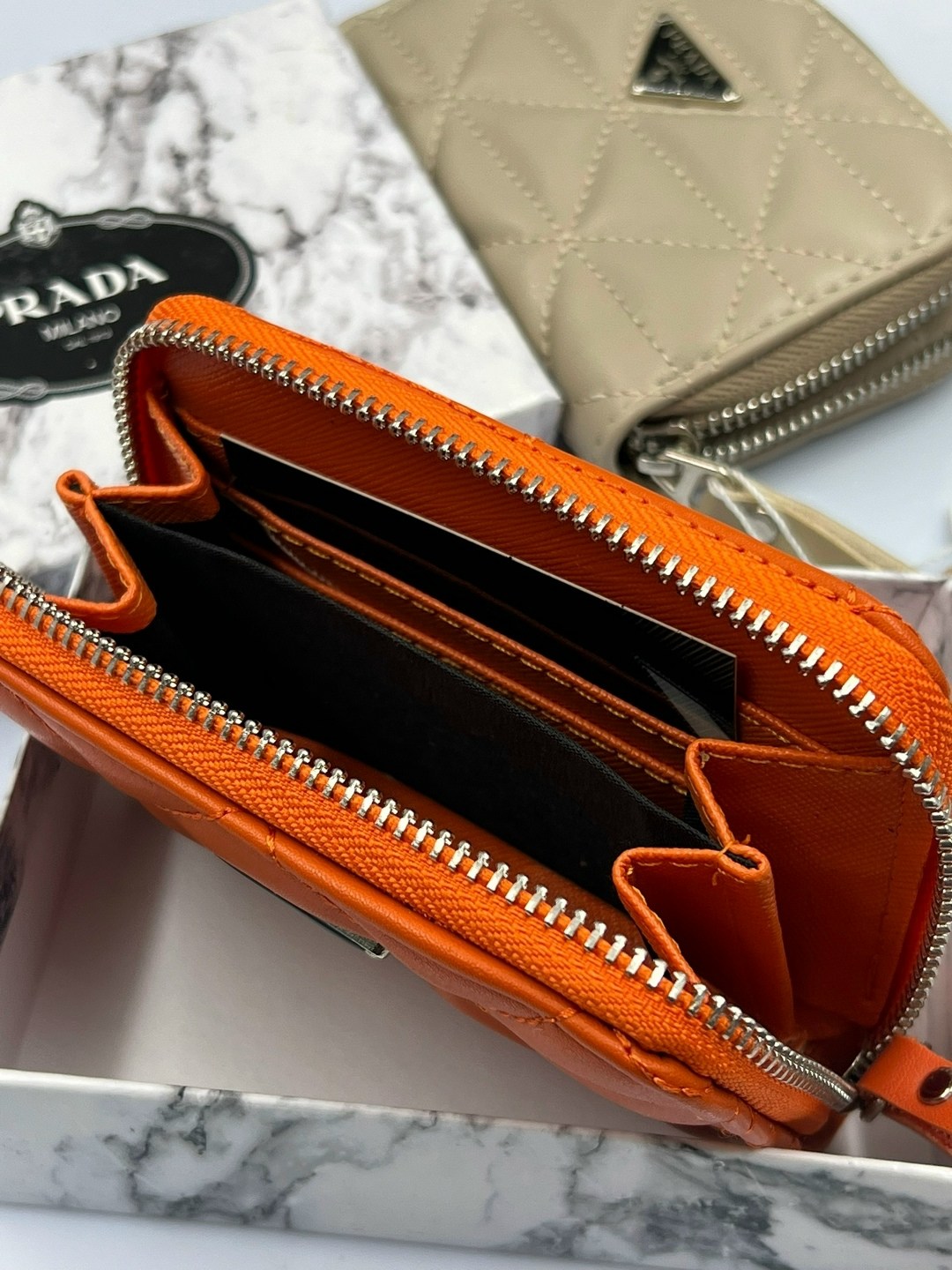 кошелек prada,кошелек прада женский,кошелек прада,кожаный кошелек prada,женские кошельки