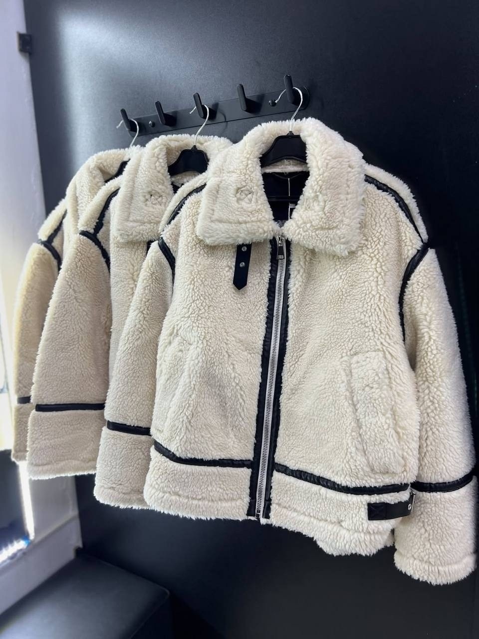 куртка из искусственного меха,куртка меховая,женская куртка из искусственного меха,плюшевая дубленка,куртка из овечьей шерсти