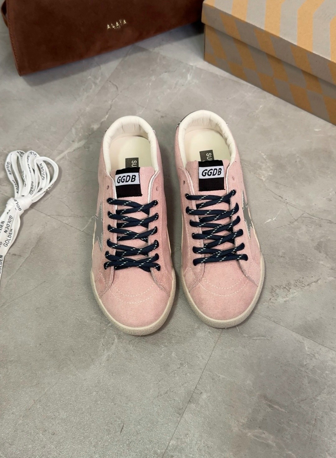 ,лаковые кроссовки golden goose,кеды golden goose,кроссовки golden goose,golden goose sneakers