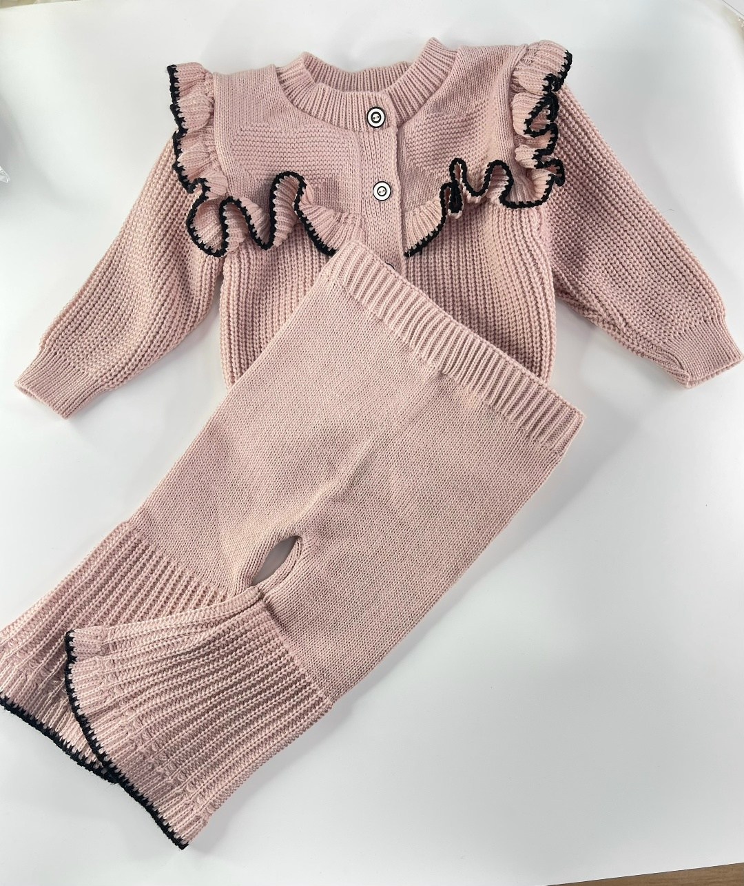 вязаный костюм для девочки,вязаные костюмчики для девочек,детский вязаный костюм,вязаный костюмчик,вязаные костюмы