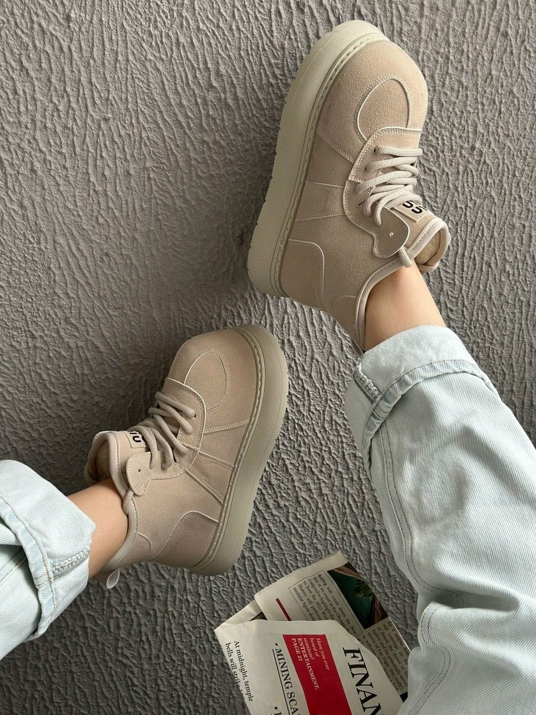 женские бежевые замшевые ботинки из овчины на шнуровке,,теплая ,женские бежевые замшевые ботинки,женская