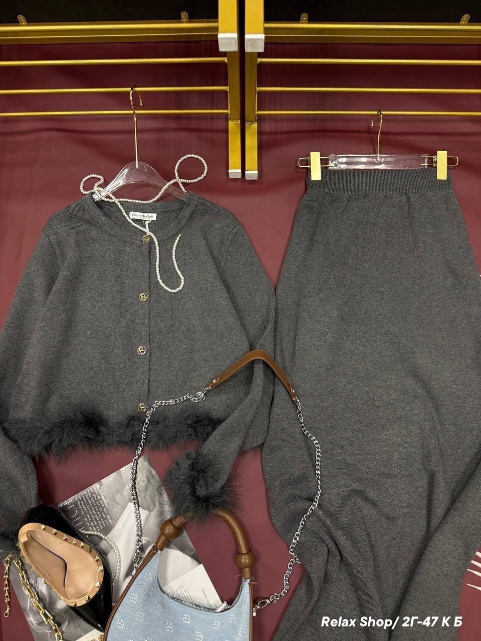 костюм двойка кашемир,костюм из кашемира,трикотажные костюмы,костюм с юбкой,вязаные костюмы