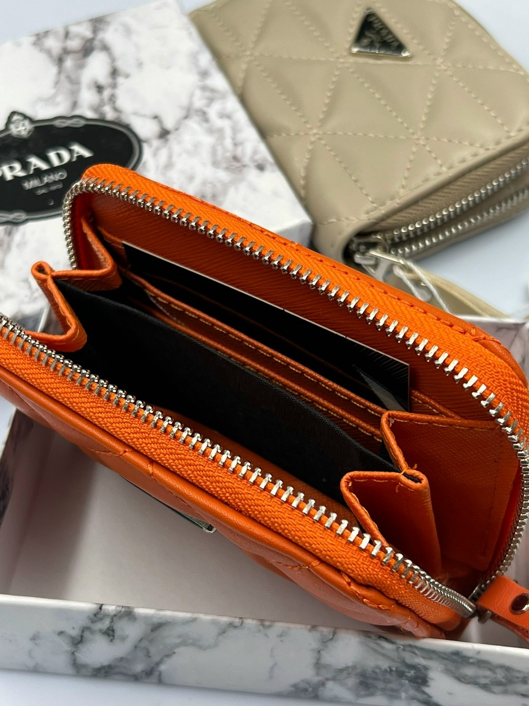 кошелек prada,кошелек прада женский,кошелек прада,кожаный кошелек prada,женские кошельки