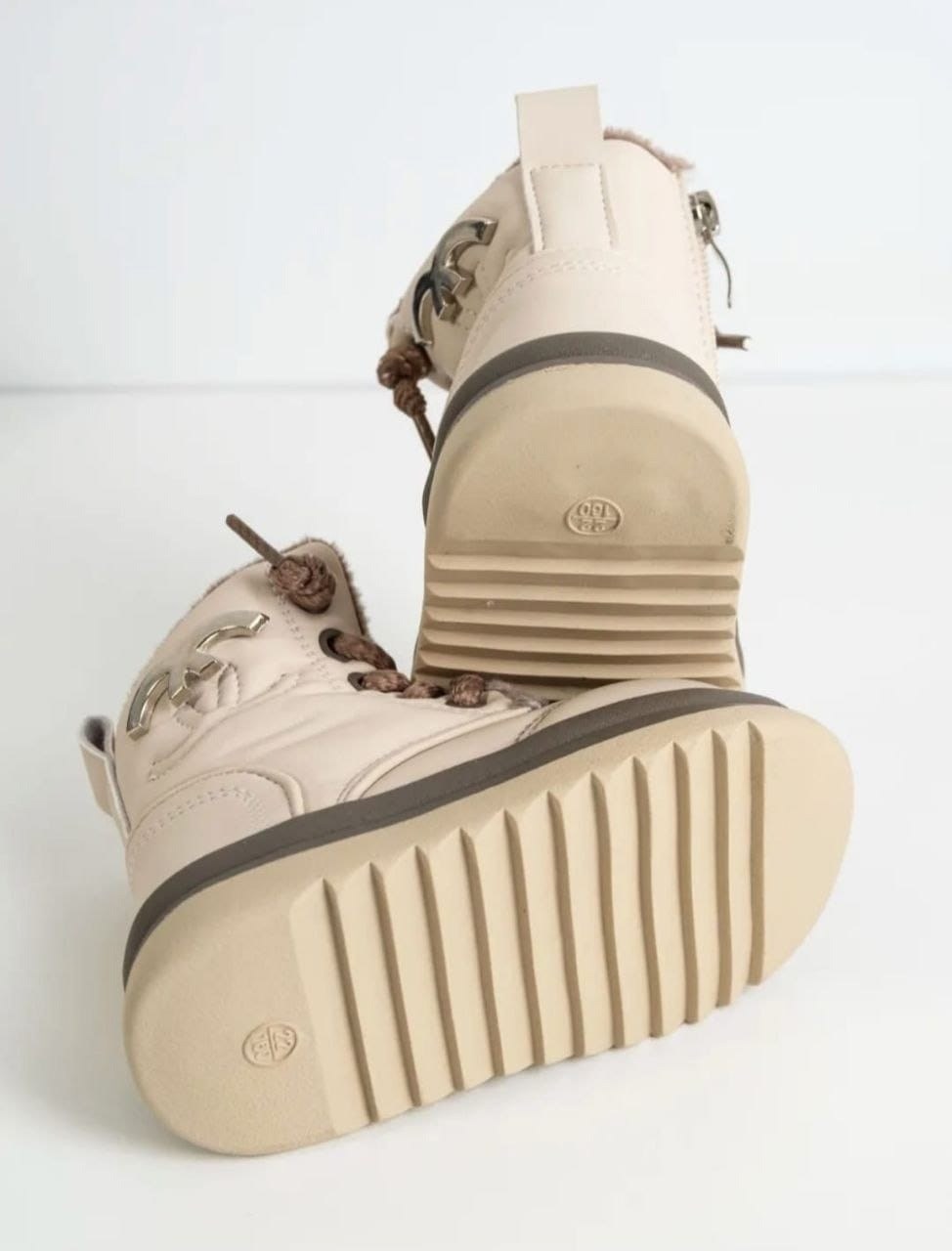 детские ботинки,демисезонные ботинки,детские демисезонные ботинки,,бежевые ботинки