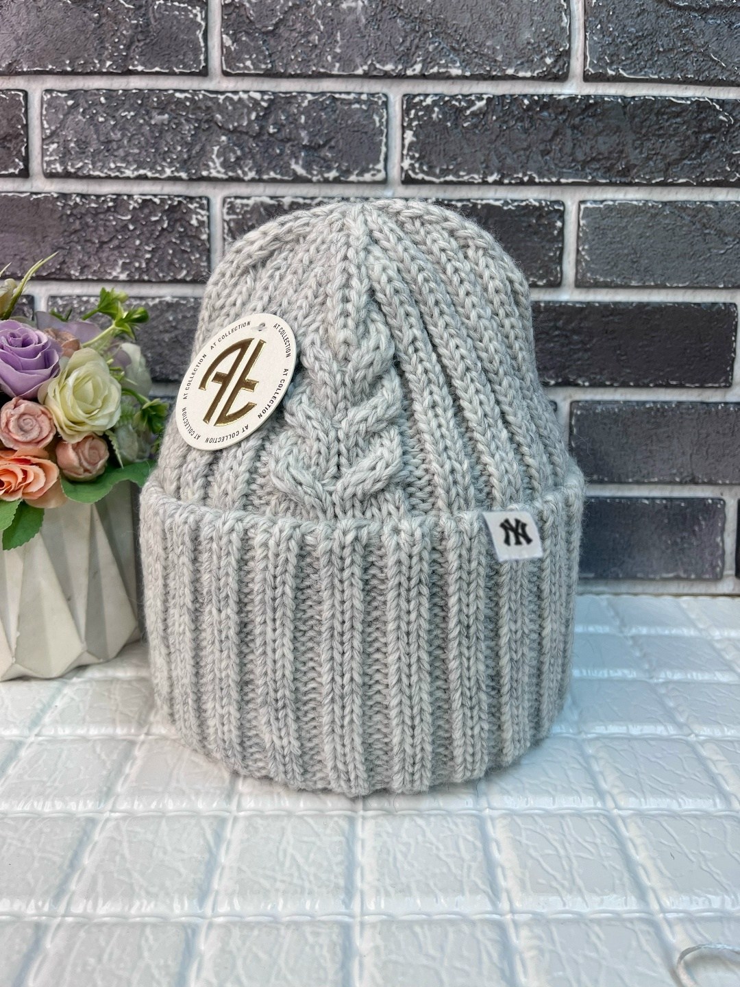 шапка женская на флисе,шапка женская,вязаная женская шапка,шапка двойная,шапка шапка