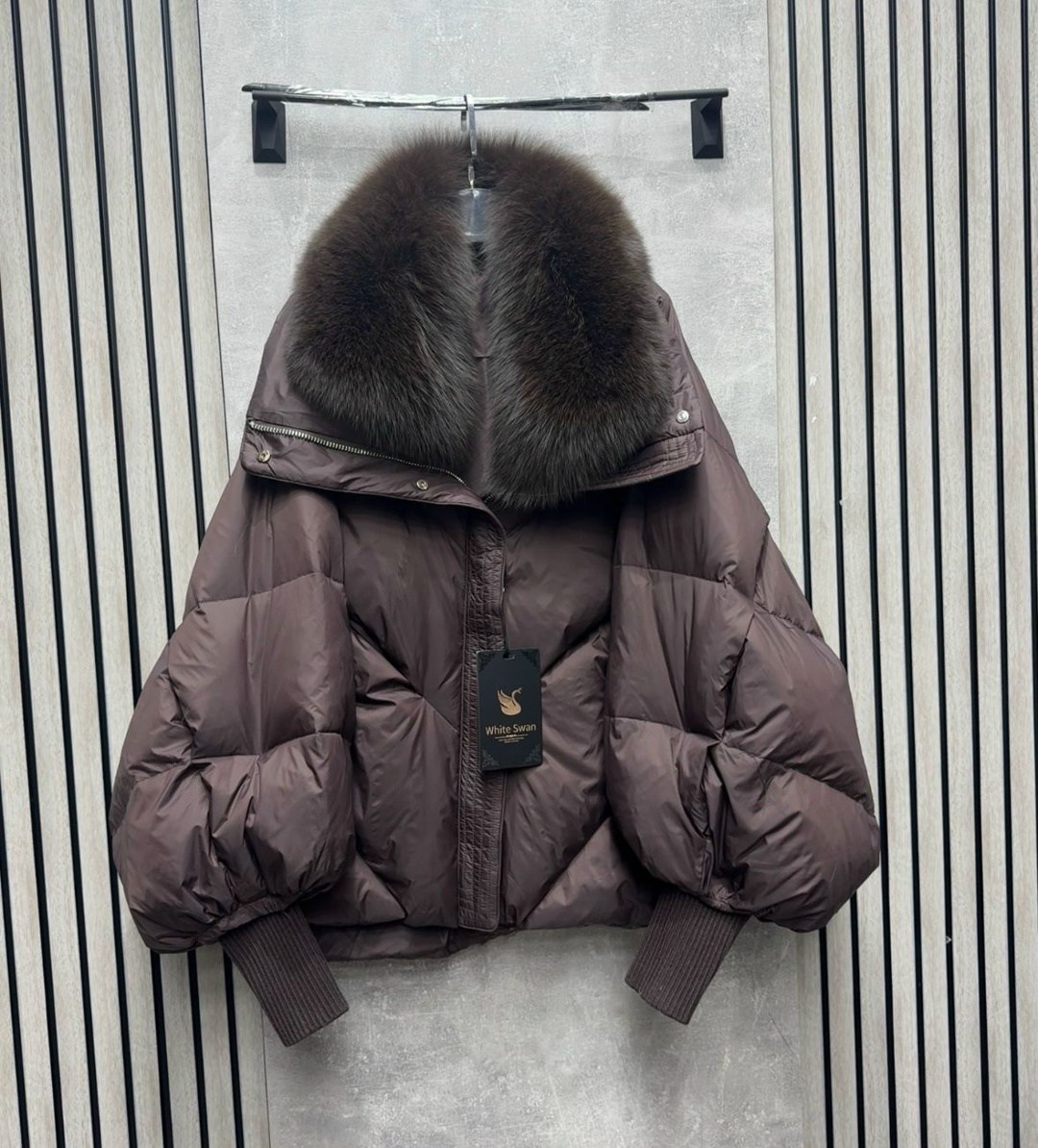 женский пуховик с меховым воротником,короткий пуховик,куртка и пуховик,пуховик с натуральным мехом,женские пуховики