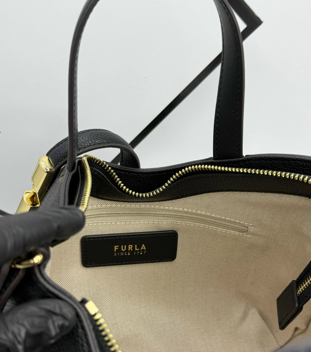 сумка furla,сумка фурла черная тоут,сумка фурла,сумка женская furla,furla черная кожаная сумка тоут