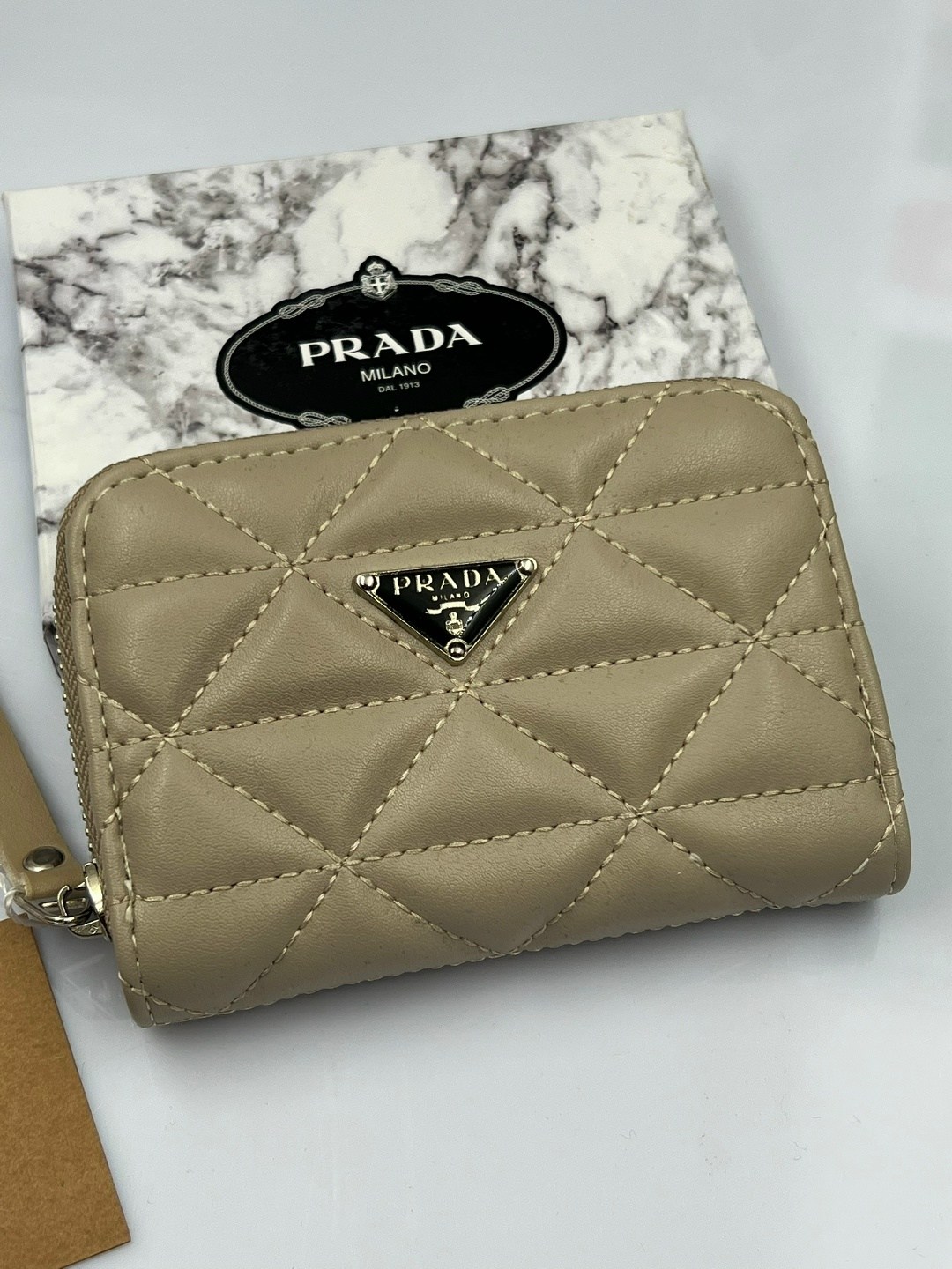 кошелек prada,кошелек прада женский,кошелек прада,кожаный кошелек prada,женские кошельки