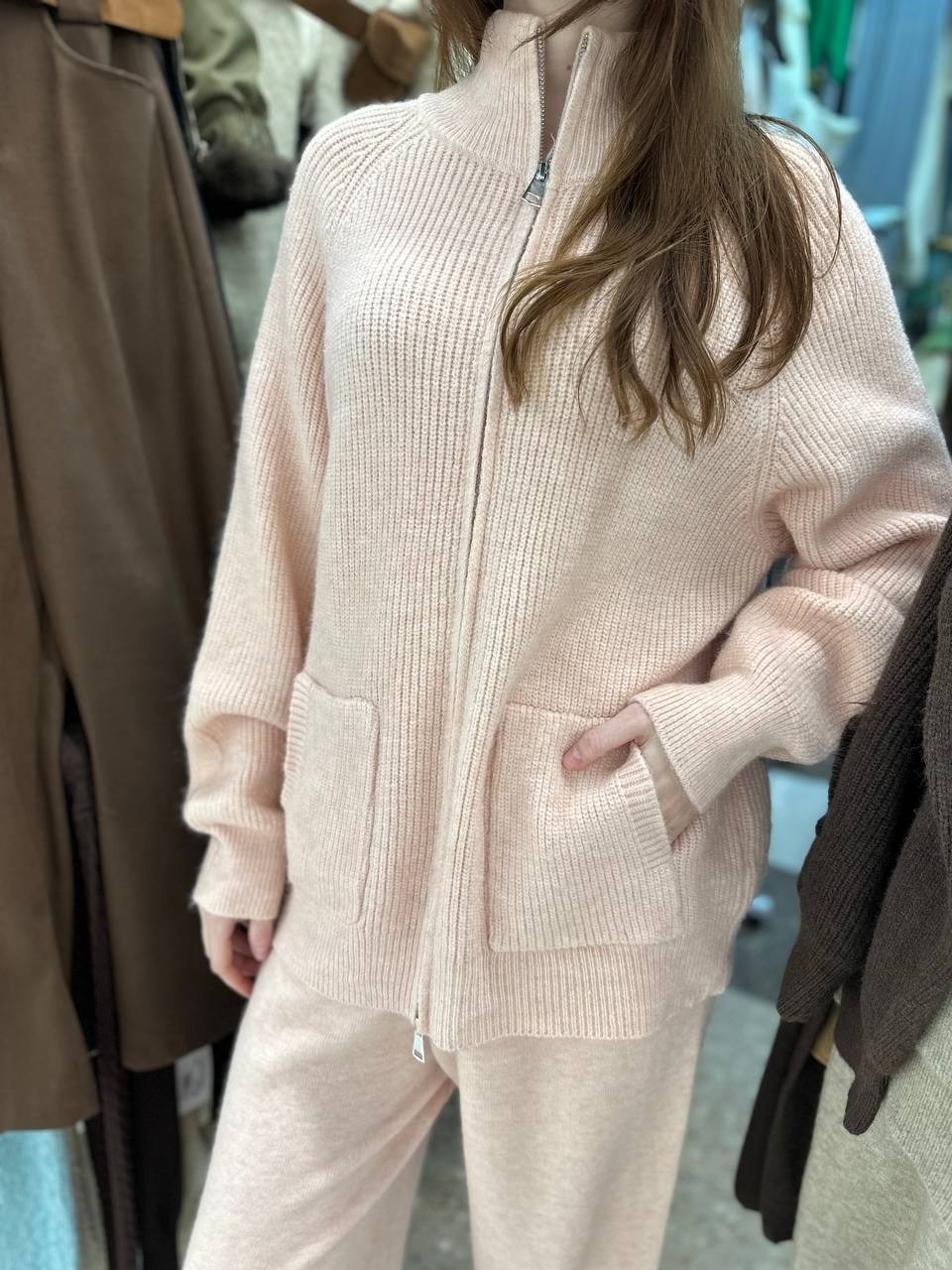 костюмы брючные,трикотажные костюмы,костюм с брюками,брючный трикотажный костюм,вязаный костюм женский