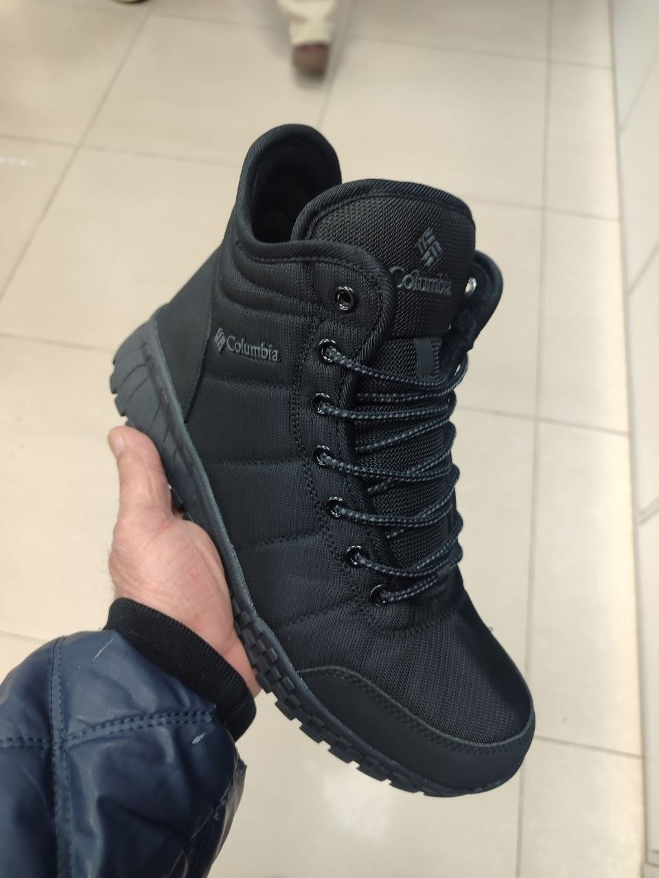 ботинки зимние columbia,,зимние кроссовки columbia,кроссовки мужские зимние columbia арт а402,кроссовки мужские зимние columbia