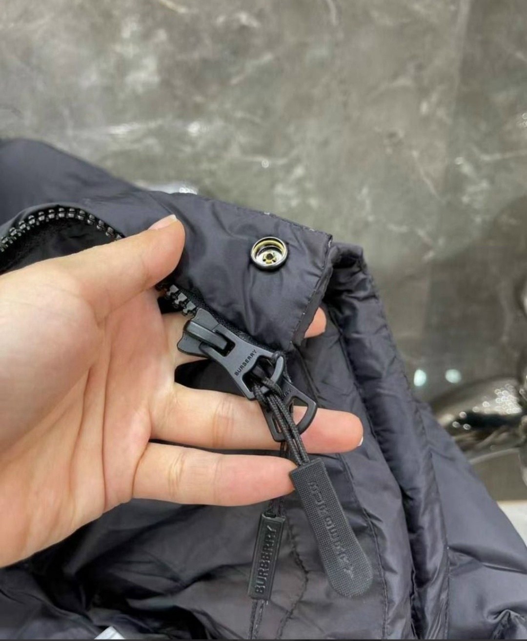 пуховик burberry,пуховик moncler мужской,мужской пуховик burberry,пуховик-трансформер burberry,мужские пуховики