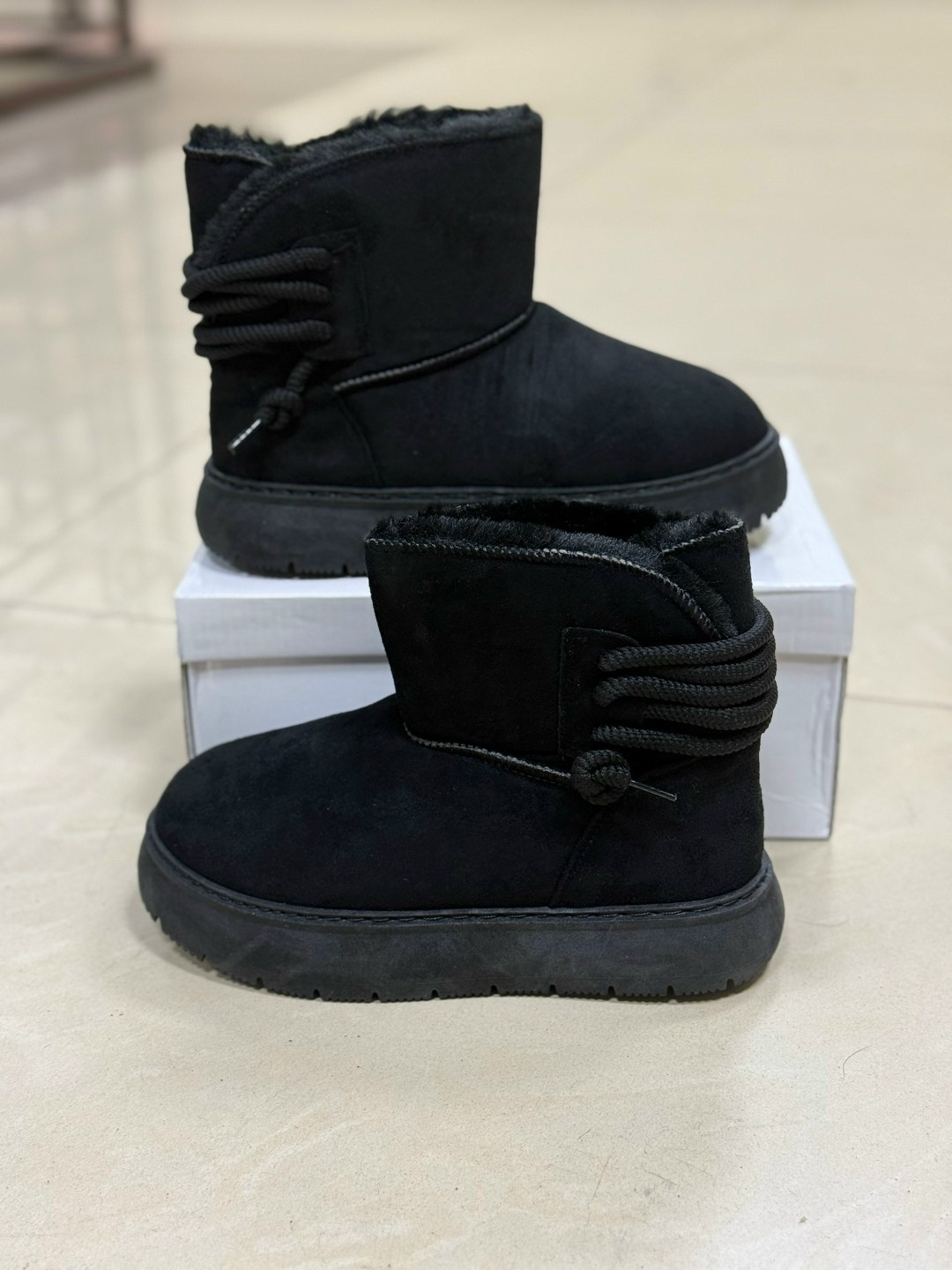 женские угги,угги женские зимние на платформе короткие,зимние угги женские,,угги женские зимние на платформе