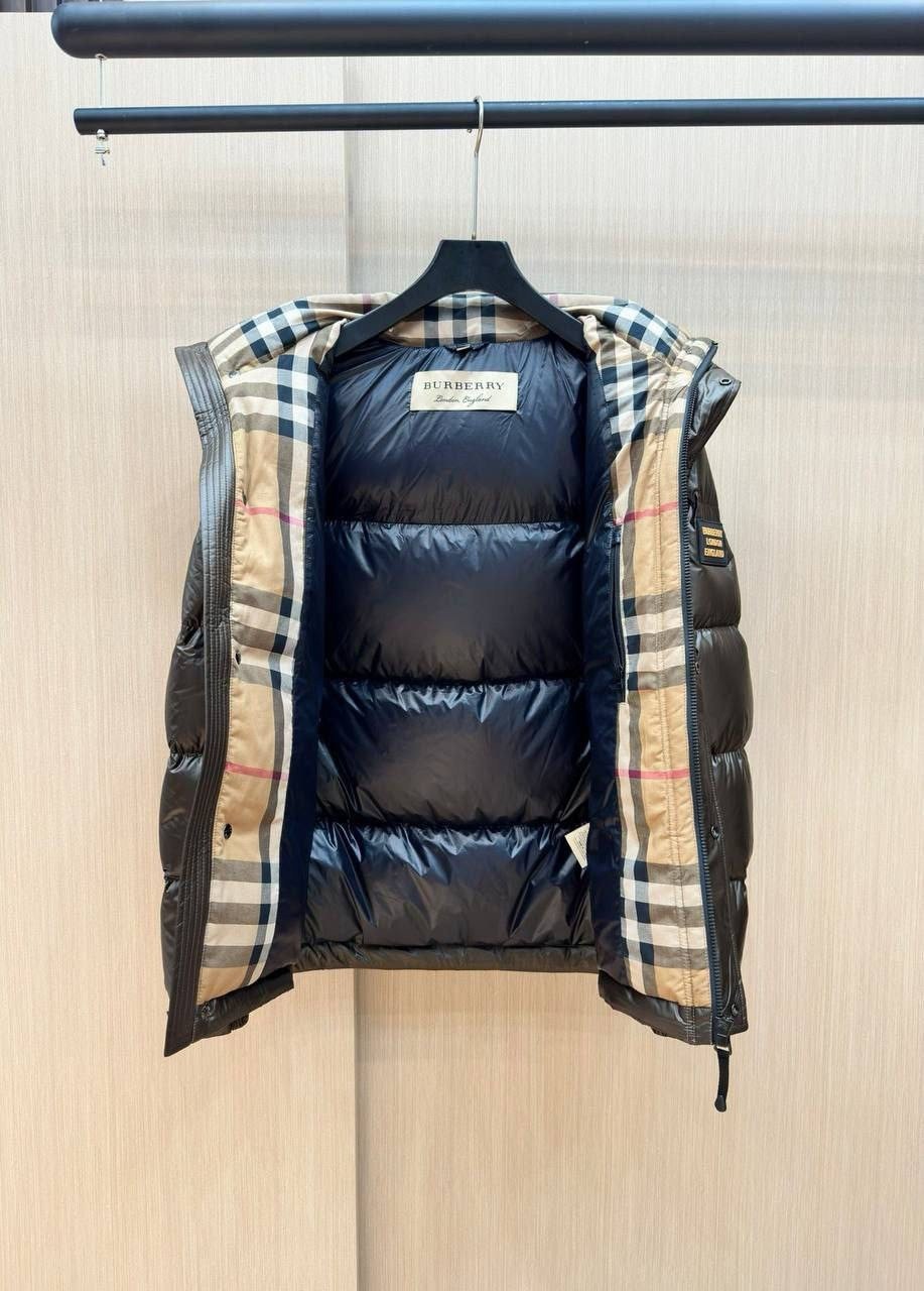 пуховик burberry,пуховик burberry мужской,пуховик burberry 8018731 черный мужской,пуховик чёрного цвета от burberry,пуховик burberry короткий с капюшоном