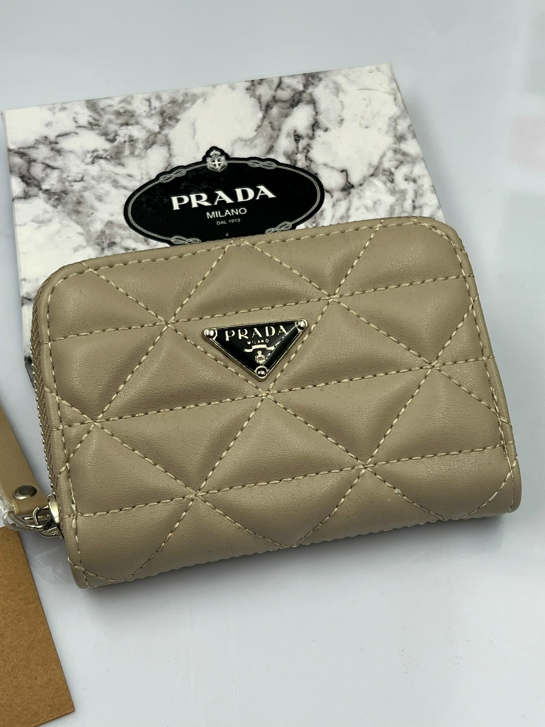 кошелек prada,кошелек прада женский,кошелек прада,кожаный кошелек prada,женские кошельки