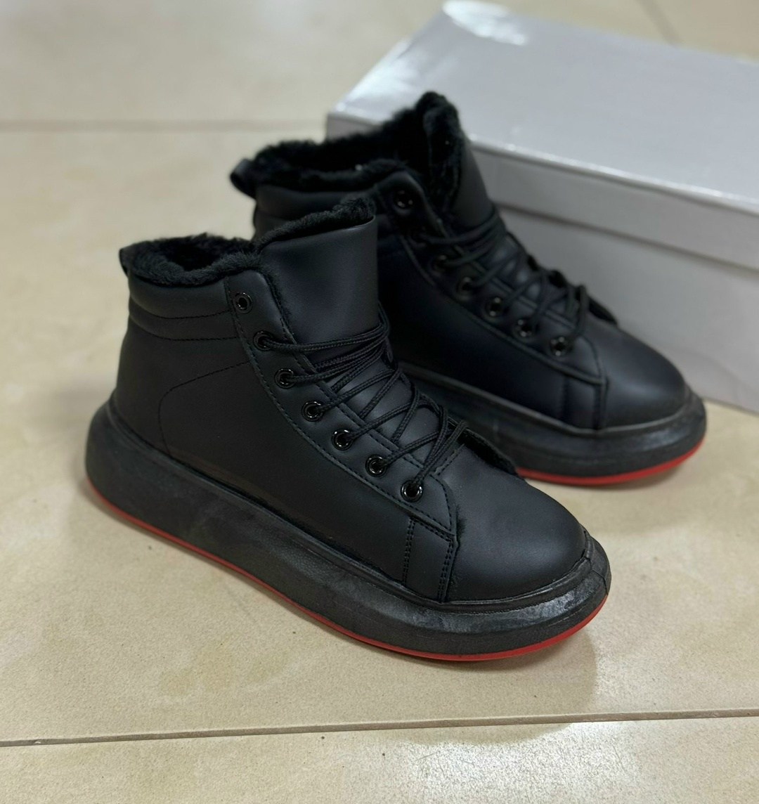 ,зимняя ,кроссовки зимние женские,обуви,кроссовки черные