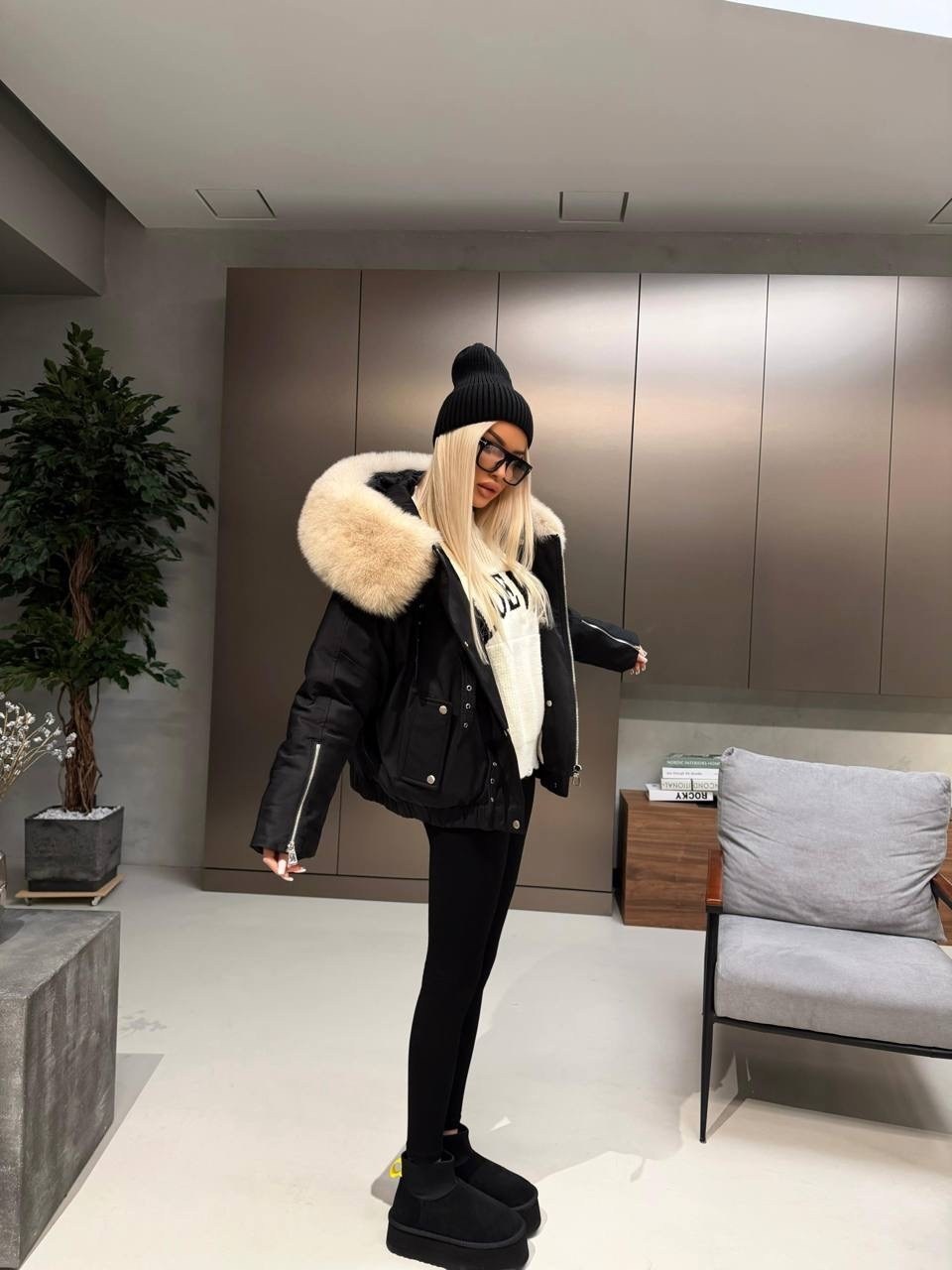 зимняя куртка,женский пуховик,зимняя куртка с мехом,парка с меховым,куртка