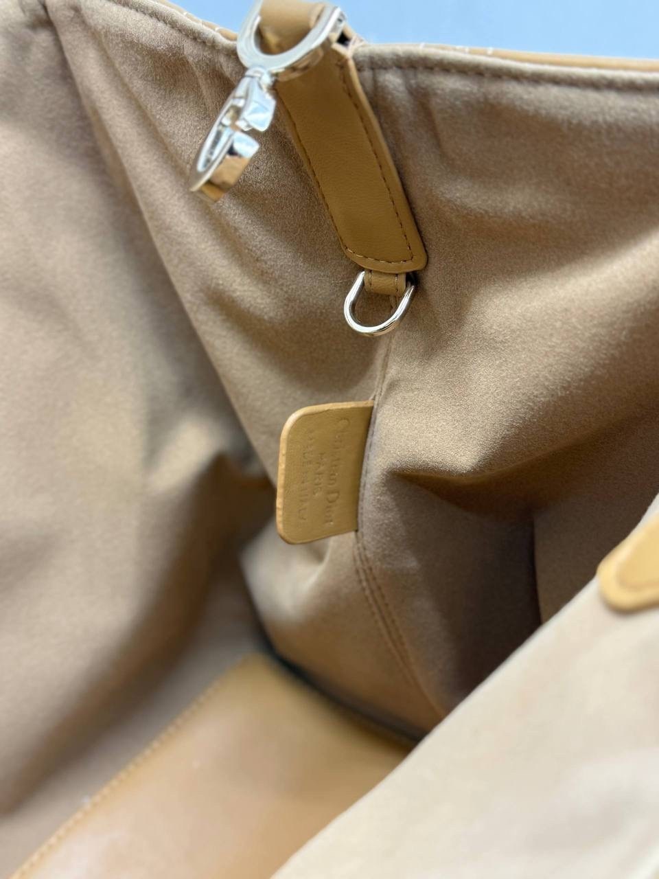 сумка женская christian dior,dior сумка,сумки диор,сумка диор белая,сумка женская dio стеганая с ручкой dior