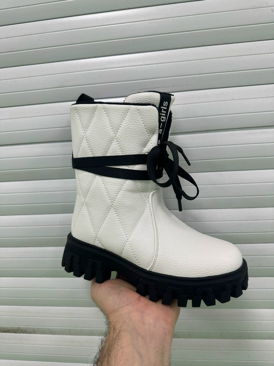 ,сапожки,зимняя женская ,дутики,зимняя