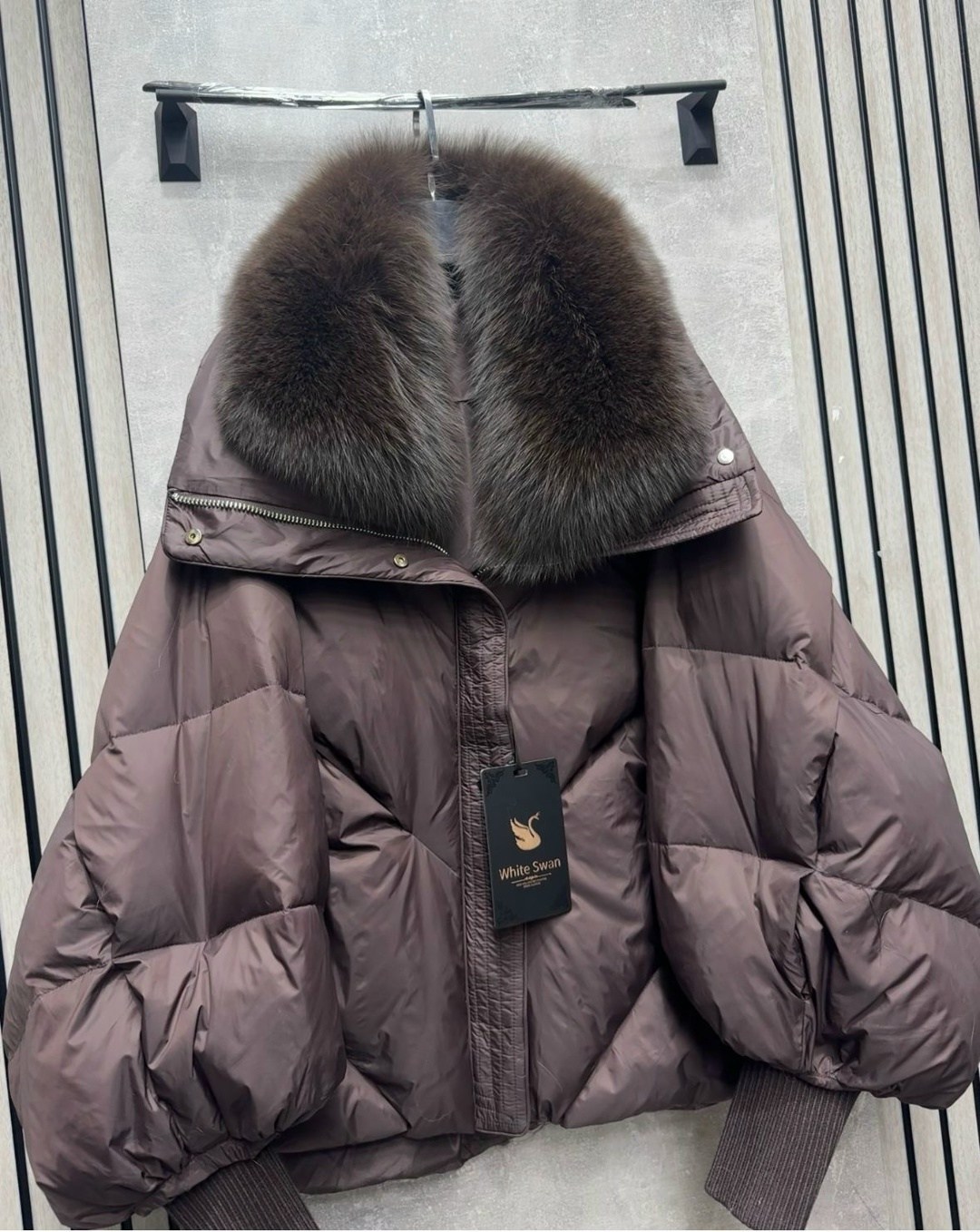 женский пуховик с меховым воротником,короткий пуховик,куртка и пуховик,пуховик с натуральным мехом,женские пуховики