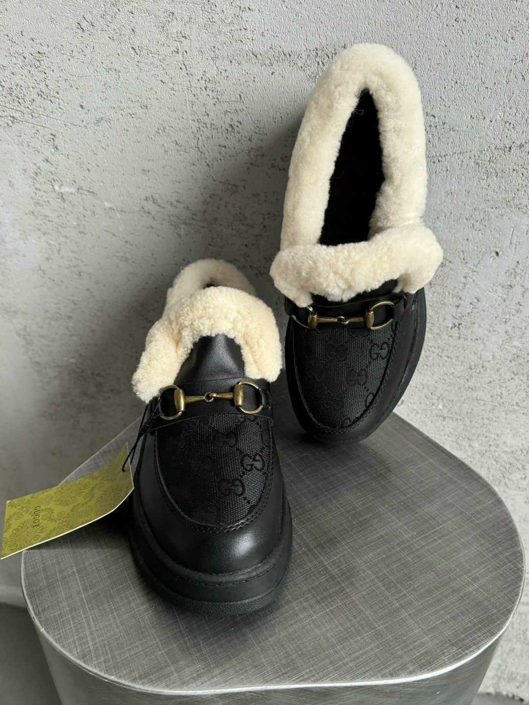 ,лоферы с мехом зимние,зимняя женская ,зимние кроссовки с мехом gara shop,зимние ботинки женские вилмар