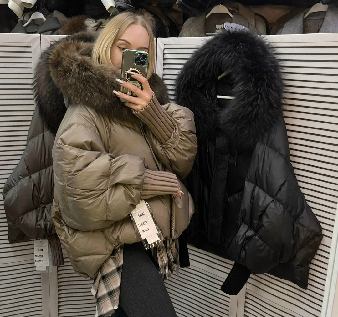 женский пуховик с большим капюшоном на белом утином пуху с меховым воротником,короткий пуховик,пуховик с натуральным мехом,женский пуховик,женский короткий пуховик