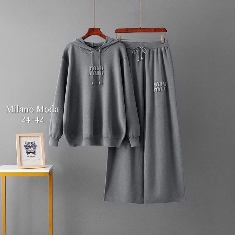 трикотажный костюм с капюшоном,женский трикотажный костюм,трикотажные костюмы,комплект одежды женские,костюм модный