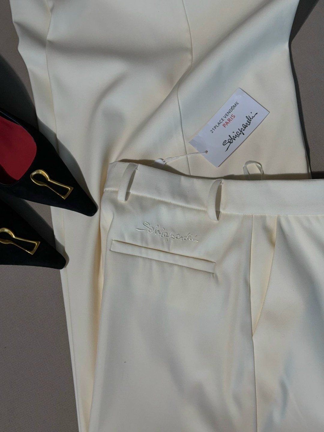 элегантные брюки,классические брюки,бежевые брюки,зауженные брюки,повседневные брюки