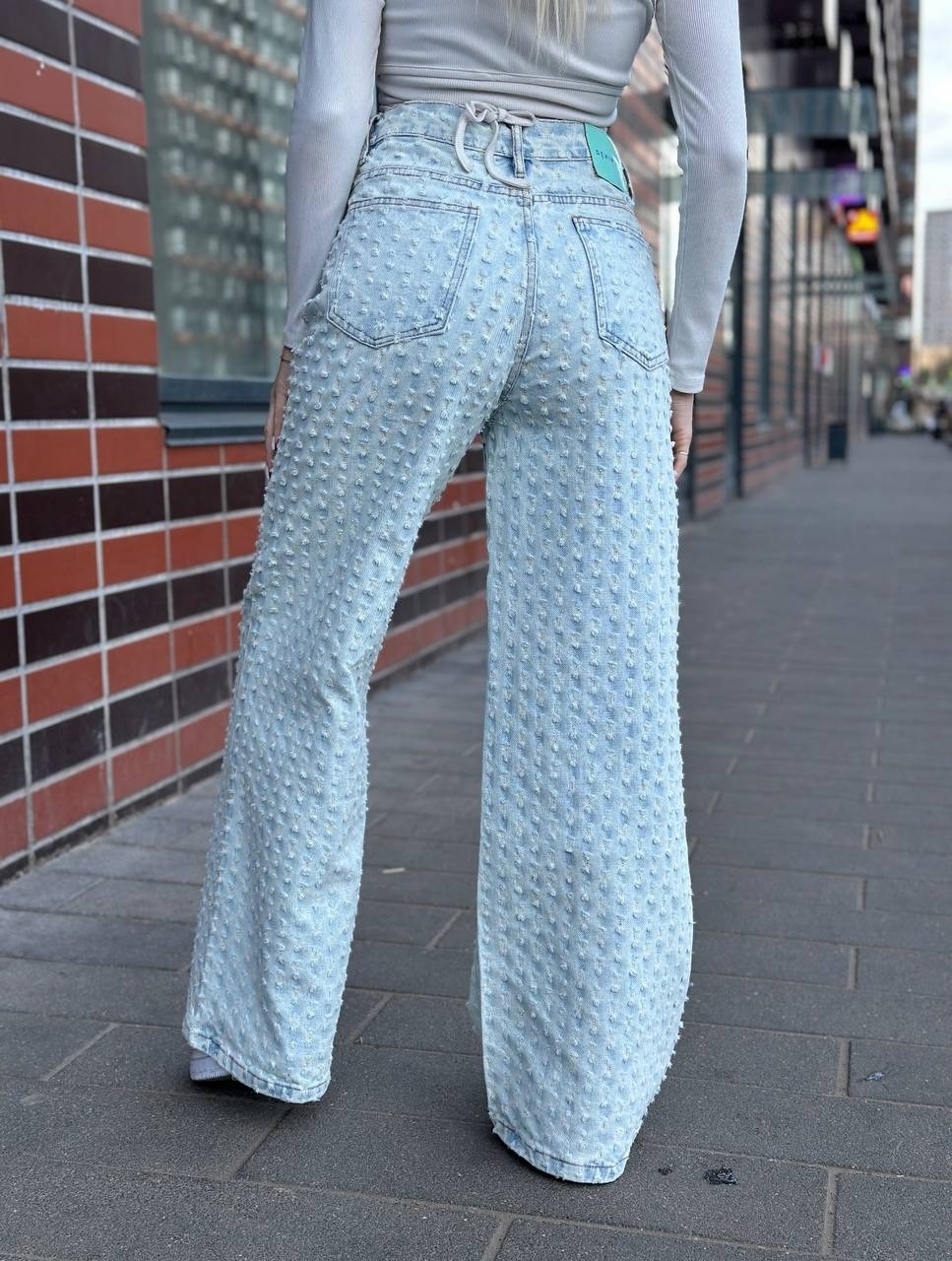 джинсы женские,джинсы женские широкие,джинсы широкий,модные джинсы,джинсы голубые