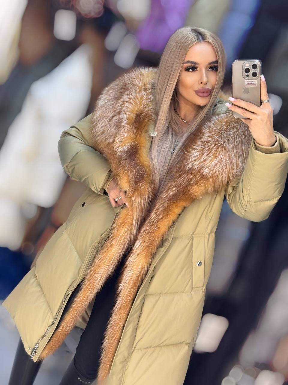 пуховик с мехом,пуховик с натуральным мехом,пуховик с мехом лисы,пуховик,пуховик женский