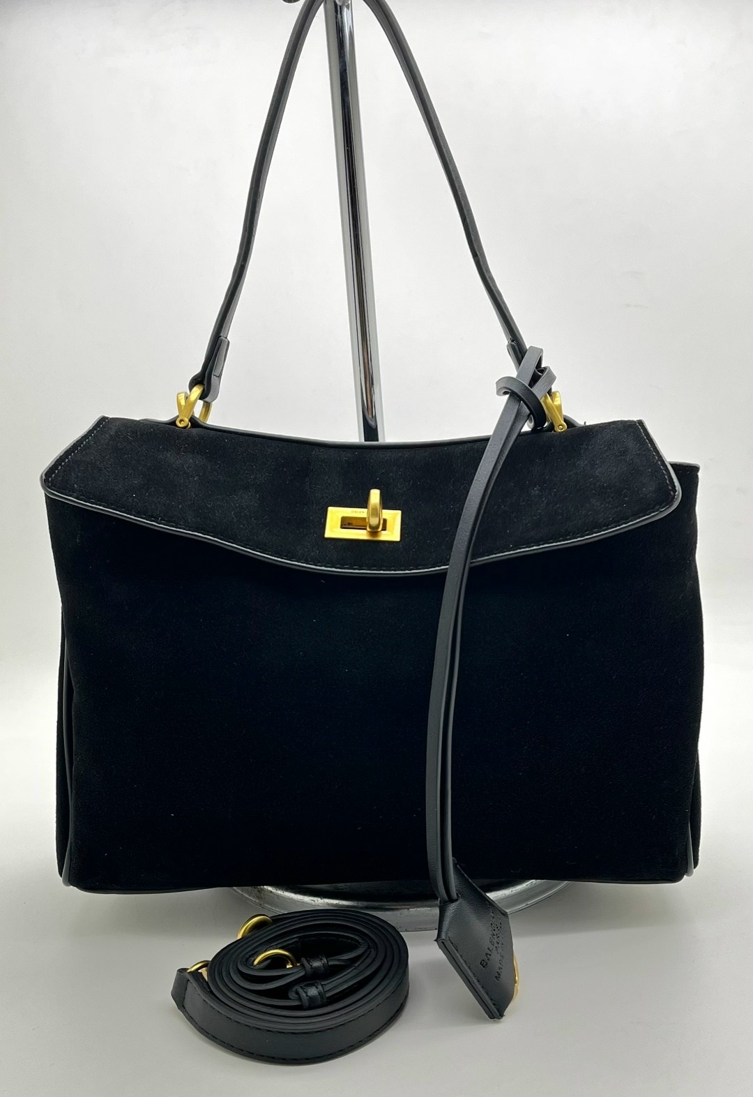 сумка в образе balenciaga размер 35 х 25 x 10 см замша,замшевая сумка,сумка женская натуральная замша,сумка женская замшевая,сумка замшевая коричневая