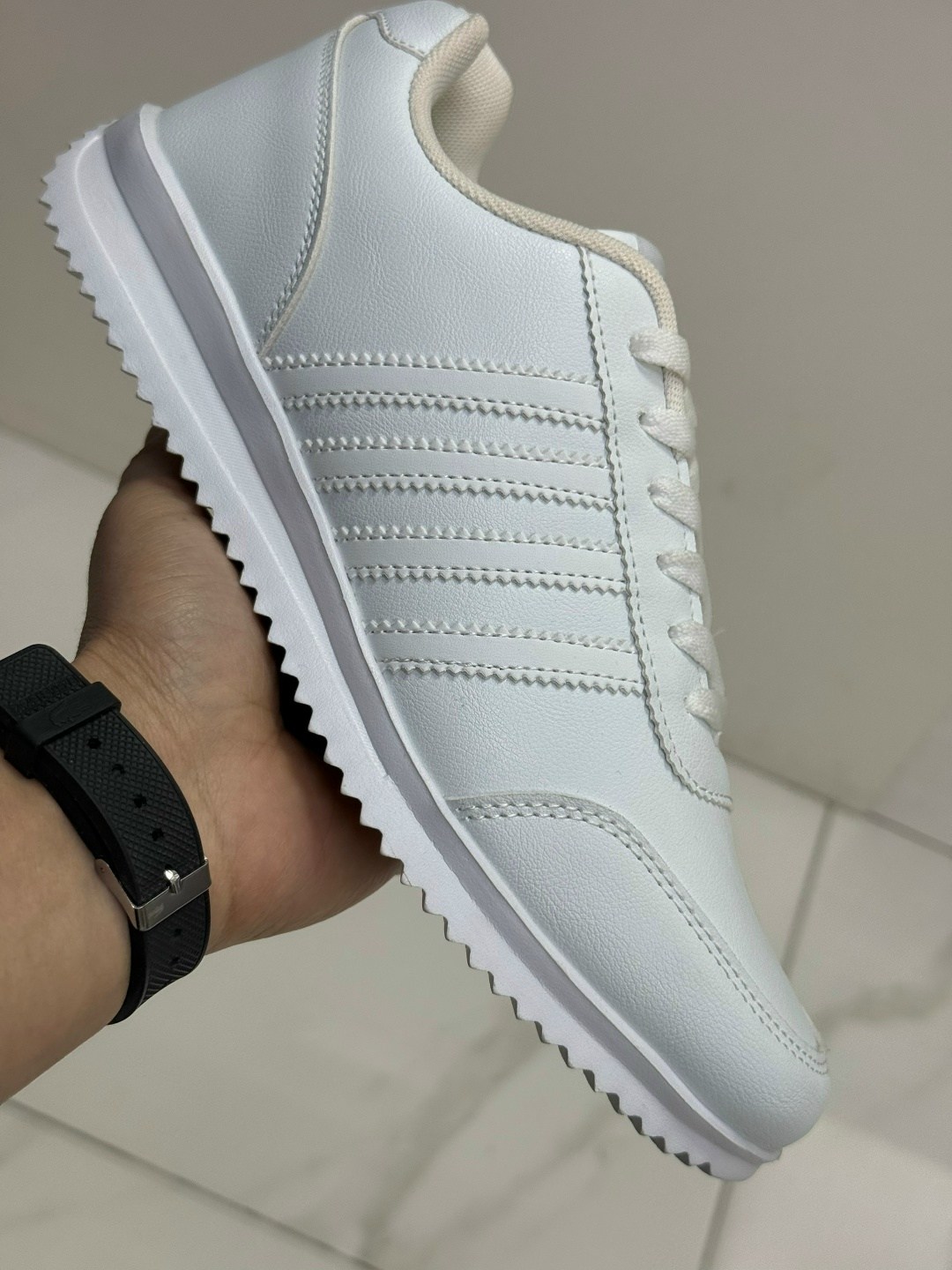 кроссовки адидас порше мужские кожаные,кроссовки мужские adidas,adidas мужские кроссовки кожаные 41-46,кроссовки adidas,кроссовки хавен адидас черные