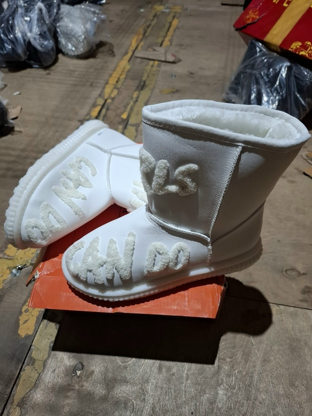 женская зимняя ,сапожки,,короткие сапоги,зимние сапоги