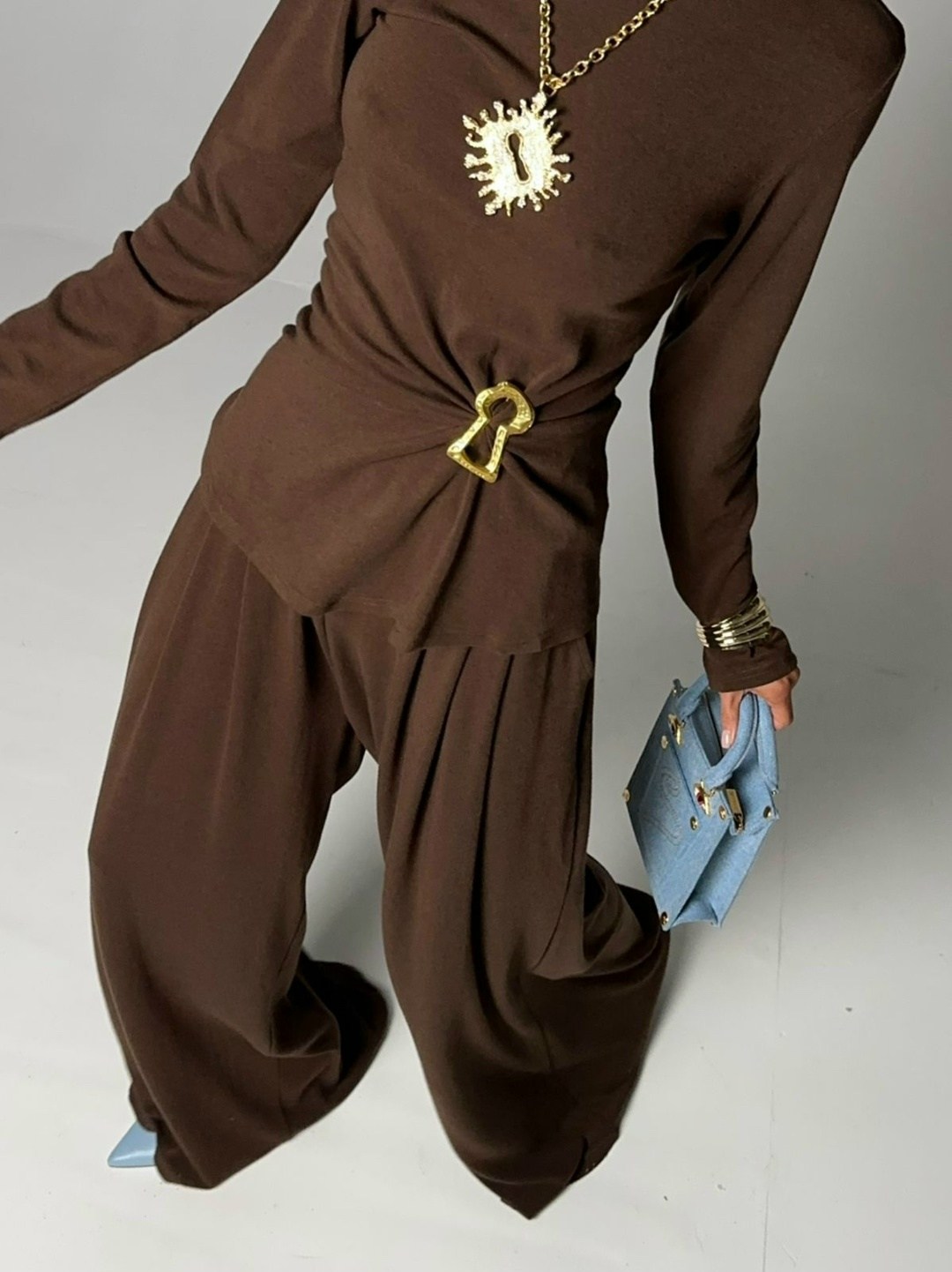 стильные костюмы,костюм с лонгсливом и юбка,платье длинное,плиссированная юбка