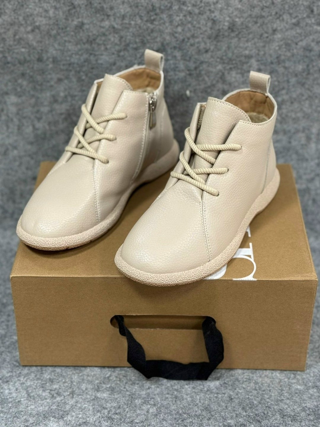 ,в ,ботинки женские,бежевые ботинки,женская