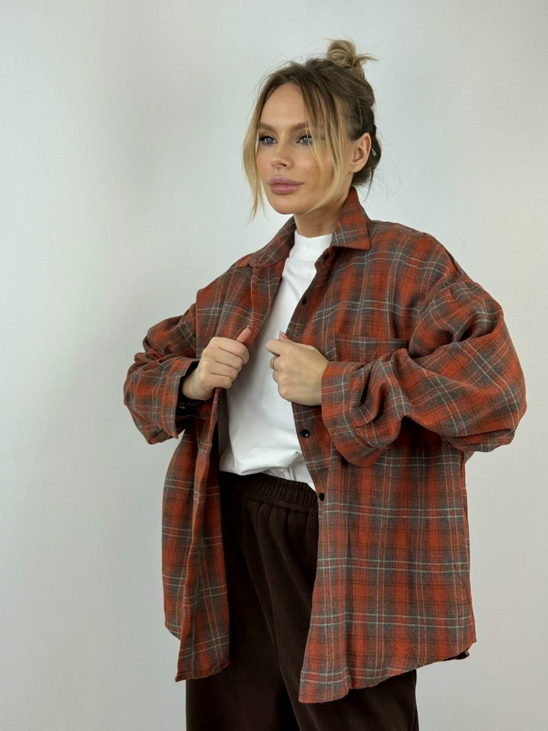 рубашка оверсайз удлиненная в клетку annemore,женская рубашка,рубашка оверсайз в клетку,рубашка в клетку,рубашка в клетку женская
