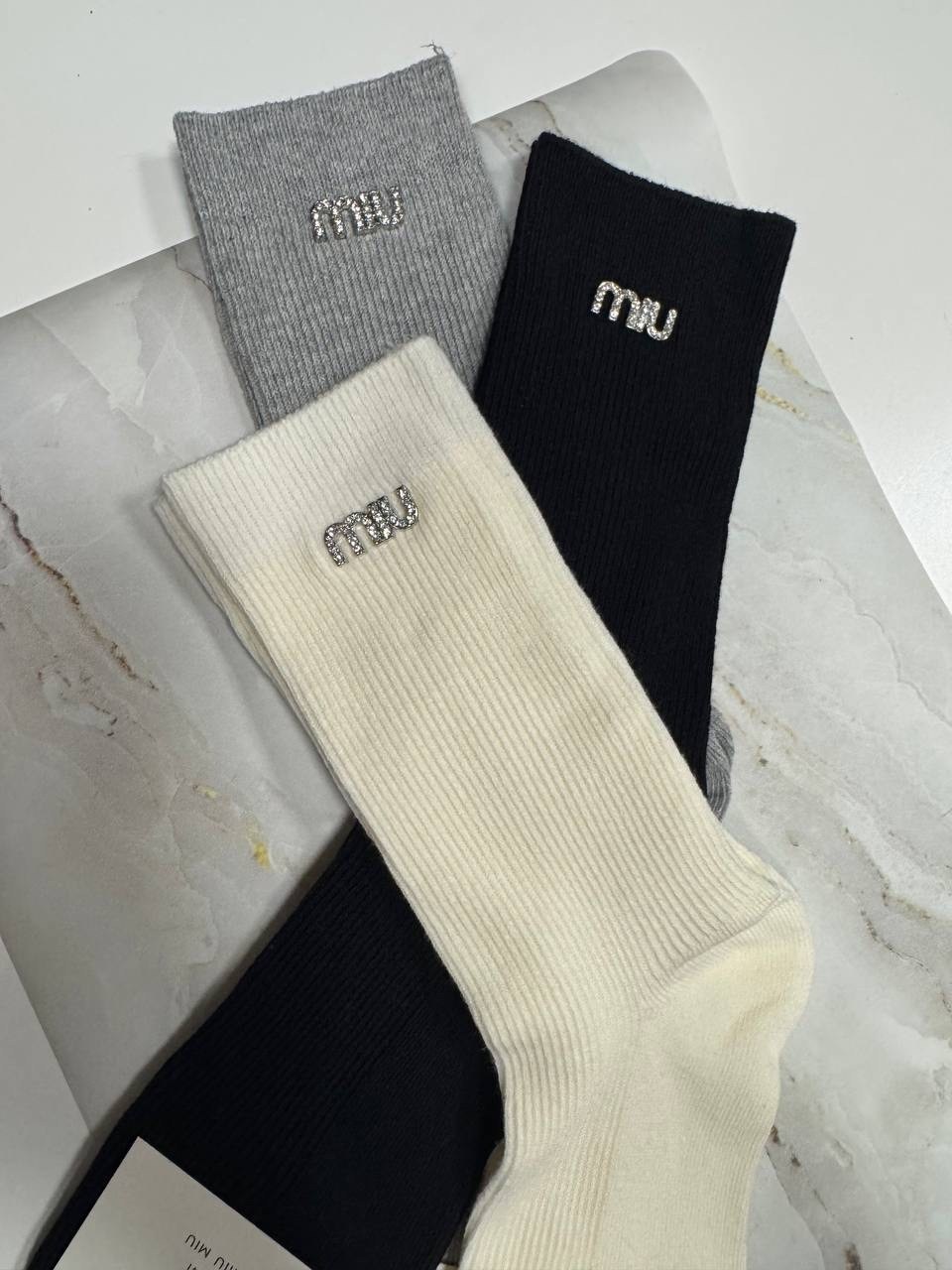 носки модная,носки мода,хлопковые носки,носки спортивные,носки миу миу