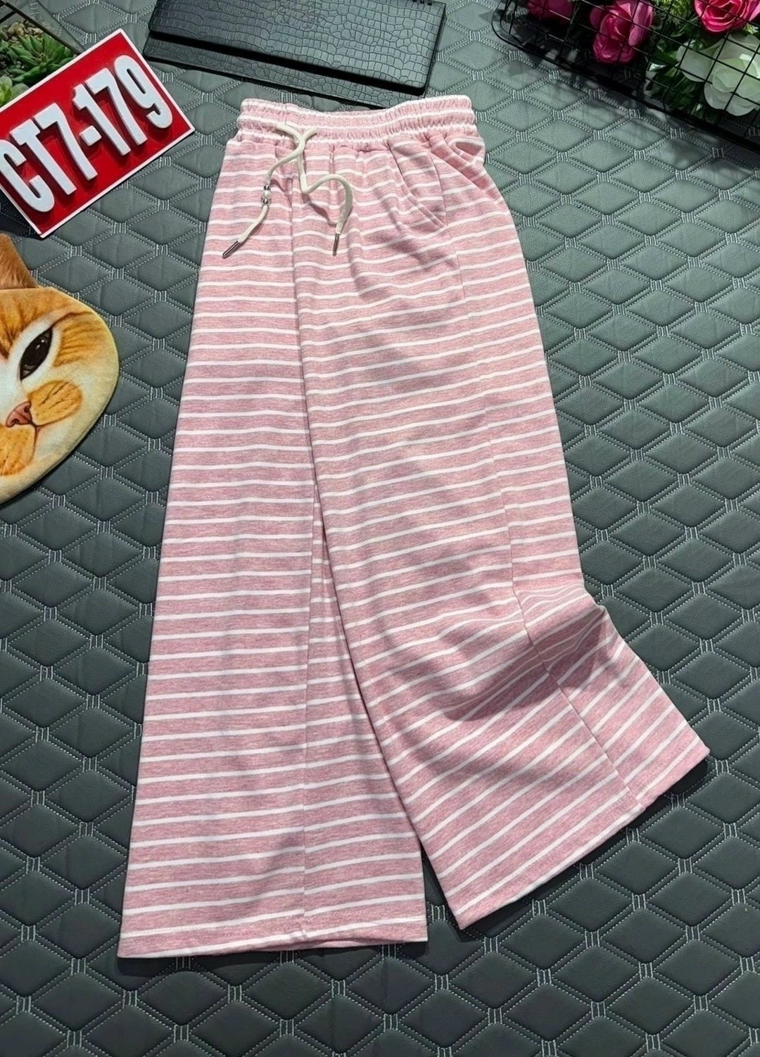 широкие брюки,брюки женские широкие,брюки с широкими штанинами,брюки женские в полоску,одежда брюки