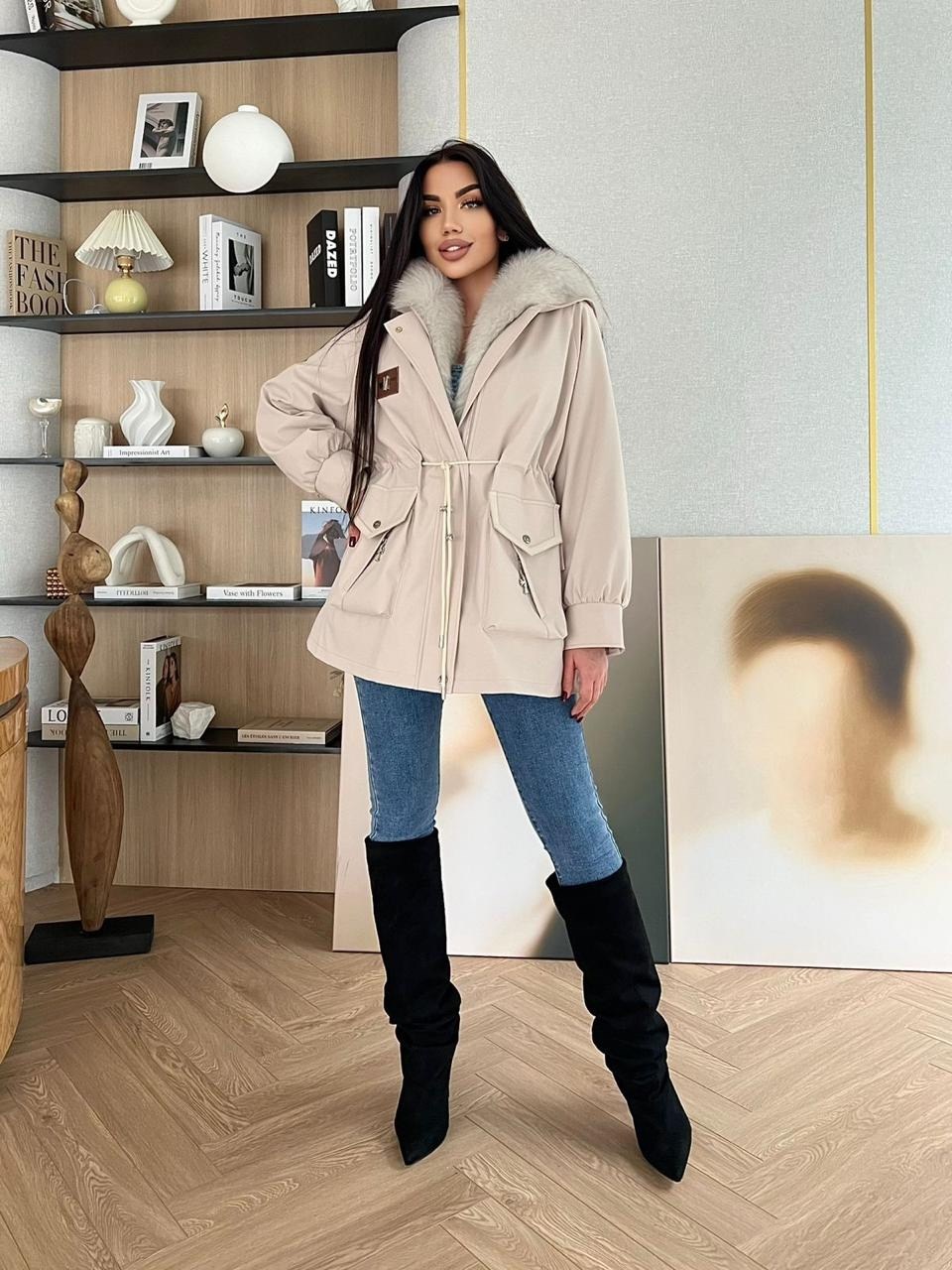 куртка с мехом,куртка женская,стильная куртка,зимняя одежда,парка с мехом