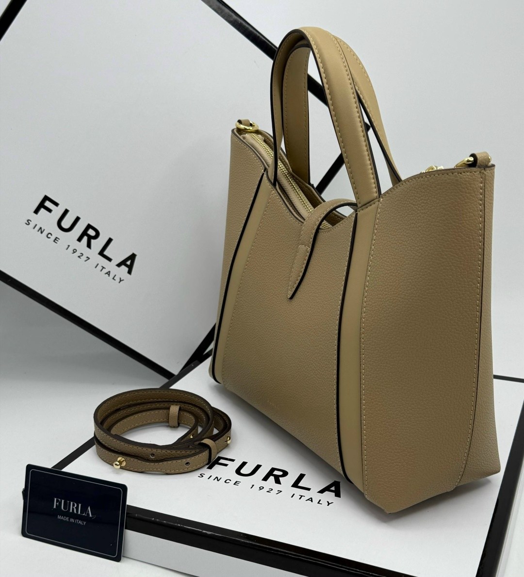 сумка furla,женская сумка furla,сумка тоут furla,сумка фурла,furla vittoria сумка