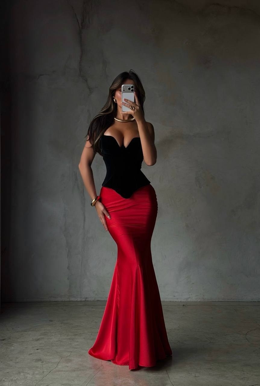 бандажное платье,длинные платья,в красном платье,облегающее платье,платье с открытой спиной