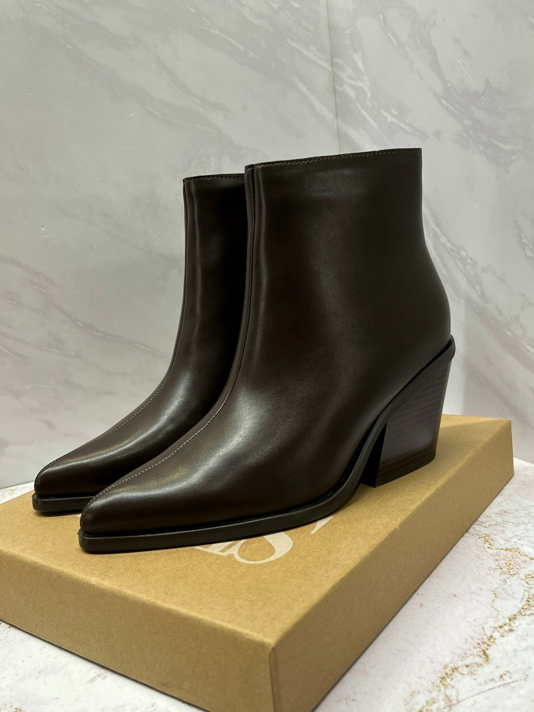 ,кожаные ботильоны,ботильоны женские,полусапоги,женская