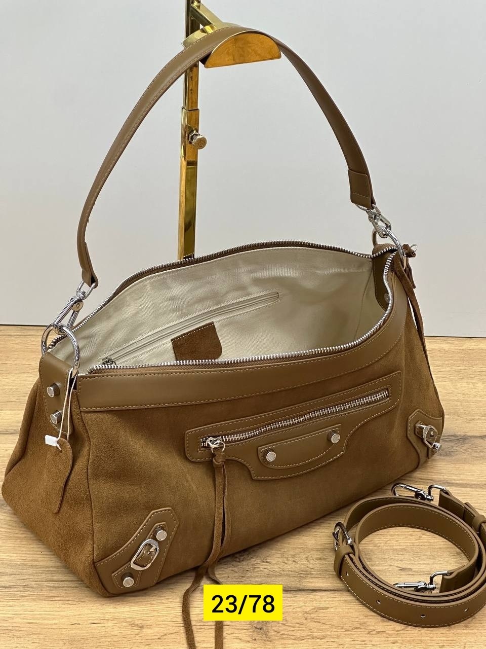 сумка,сумка баленсиага хобо,сумка баленсиага зеленая,сумки женская кожаная,сумка баленсиага беж