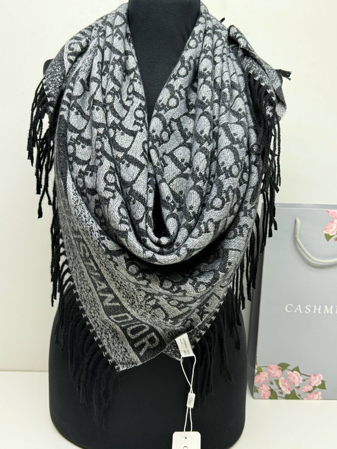 шарфы и палантины,платки теплые женские,платки кашемир,платки однотонные тонкие,кашемировый платок