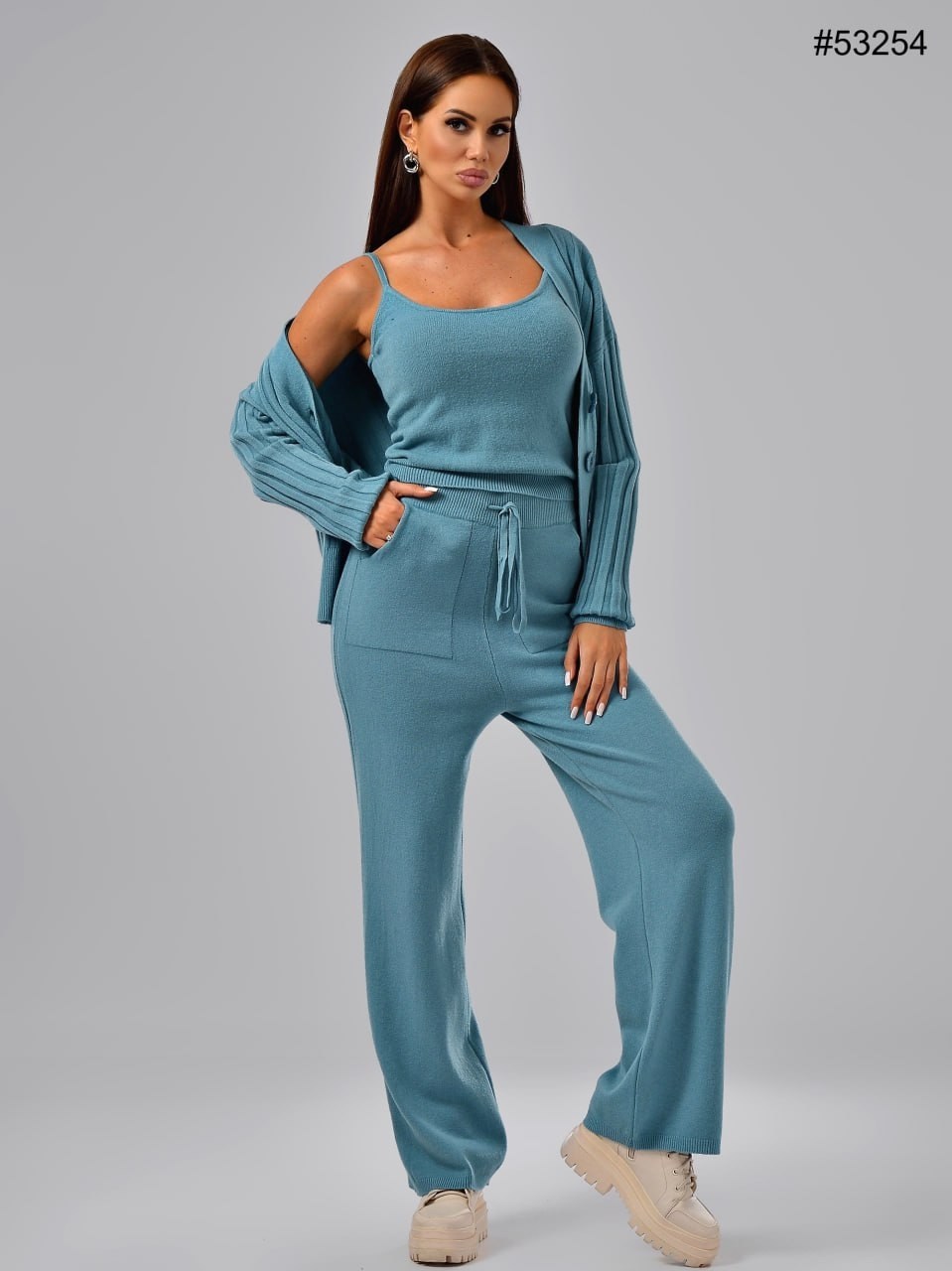 трикотажные костюмы,трикотажный костюм тройка,вязаные костюмы,костюм тройка,вязаный брючный костюм