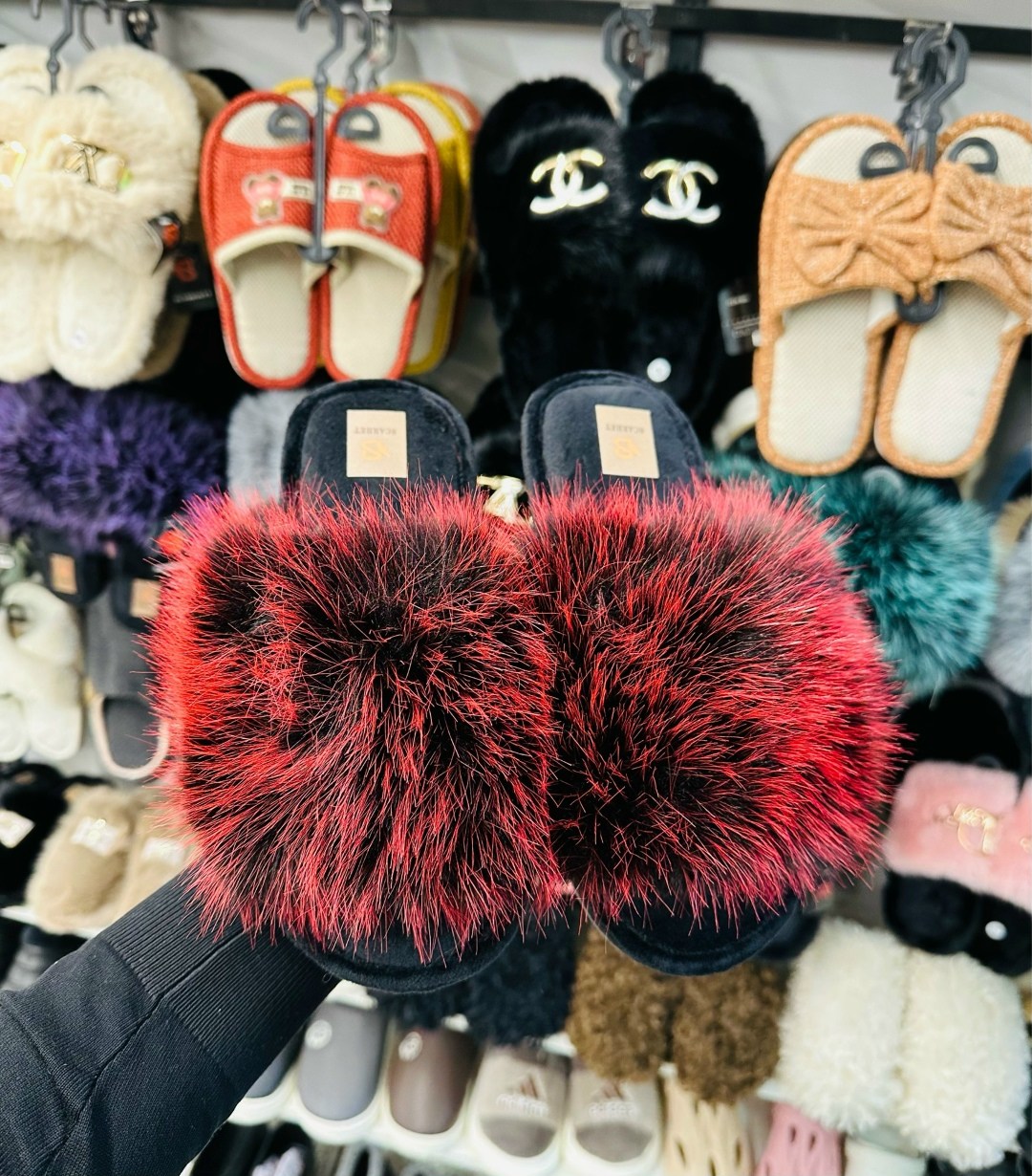 меховые тапочки,домашние пушистые тапочки,тапочки меховые домашние,домашние тапочки с мехом,тапочки женские меховые