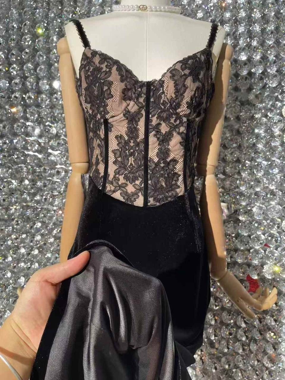 кружевное платье,платье черное,платье на бретелях,платье вечернее,кружевное платье черное